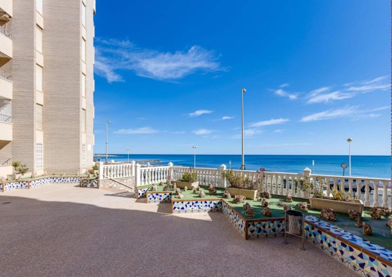 Apartament Lemon Torrevieja Exteriör bild